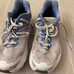 HOKA Clifton 6 Women's size 8